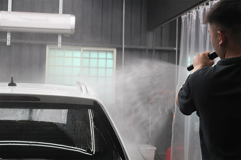 專業洗車區